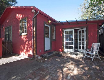 Berkeley Cottage, Comfy, Stylish Good Wi-Fi 3