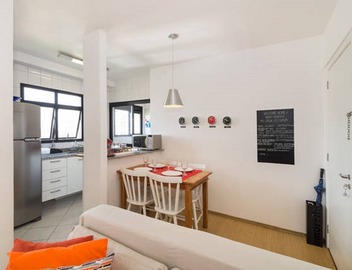 Best location. Pinheiros and Vila Madalena, metro, bars and restaurants. 4