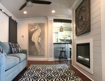Best Location 1 bed 1 bath gated upscale condo with pool Sleeps 3 Fast free wifi 5