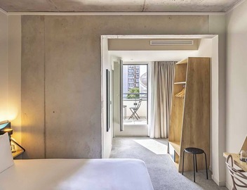 Best Western 11BAUER Paris Saint-Ouen 3