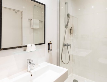Best Western Hotel Acadie Paris Nord Villepinte 5