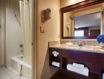 Best Western Pasadena Inn 4