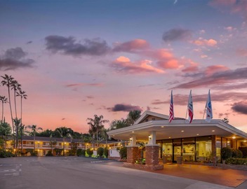 Best Western Plus Carriage Inn 5