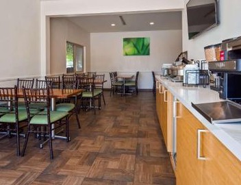 Best Western Plus Glendale 5