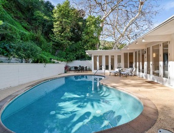 Beverly Hills 2BR with Pool and Views No Pets by Colby and Conrad 3
