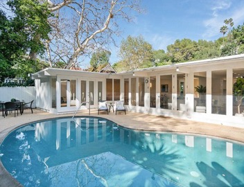 Beverly Hills 2BR with Pool and Views No Pets by Colby and Conrad 4