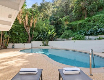 Beverly Hills 2BR with Pool and Views No Pets by Colby and Conrad 5