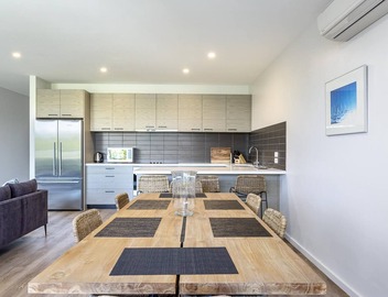 Blairgowrie Apartment 2 - Newly renovated apartment in Blairgowrie Fvillage 3