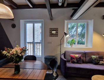 Blanche Charmant duplex-Apartment 4