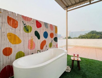 BluO Penthouse - DLF CyberCity, BathTub - Terrace & Garden #staycation Gurgaon 2