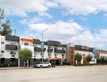 BLVD Hotel and Studios Universal-Hollywood, an Ascend Collection Hotel 2
