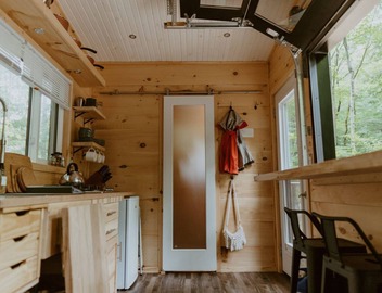 Bone Cabin | Lakeside Cabin with Sunset Views 3