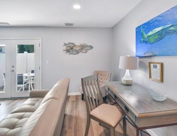 Boozie's Bungalow 4