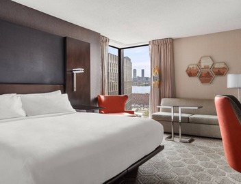 Boston Marriott Cambridge 3