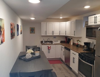 Boston's Beautiful 2 bedroom in historical Highland Park/Fort Hill neighborhood 3