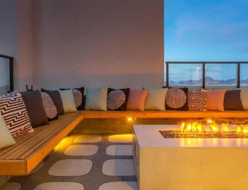 Boulevard Stays Modern Highrise STU Sky Pool Parking Gym 05 4