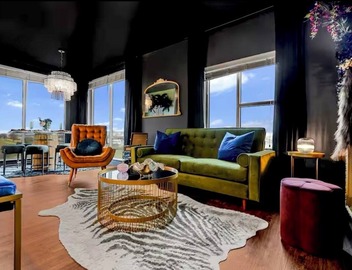 Bourbon & Bubbles, Downtown 3BR/3BA, Walkable, Rooftop Infinity Pool, 24/7Gym 5