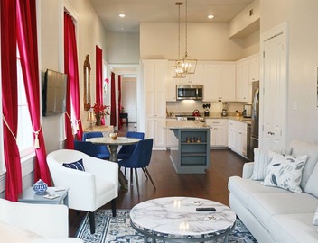 Boutique Historic 2BR 1 Block to St. Charles Streetcar Lower Garden District 5