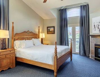 Bradley Boulder Inn 2