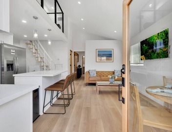 Brand new Cottage, putting green, private patio 4