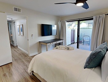 Brand NEW Remodel Single Level 2 Bd 2 Ba 2 Car Garage POOL UTC La Jolla Close to UCSD! 5