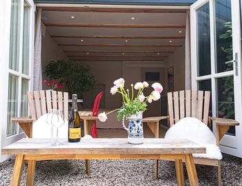 Brand New Romantic Cottage by the Sea 5