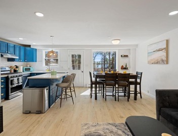 Breathtaking Riverfront Hideaway in Wareham 5