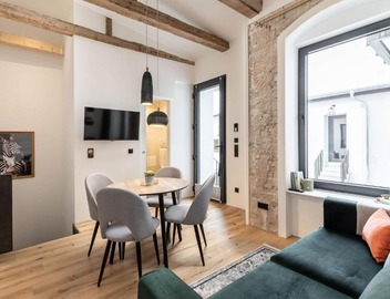 Brick & Beam Loft Duplex -30sqm- near Antonplatz 4