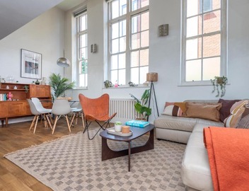 Bright and Spacious 3BDR Loft by Tooting Broadway 3