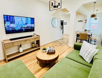 Bright and Spacious 3BR Near Boston Free Parking 2