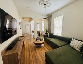 Bright and Spacious 3BR Near Boston Free Parking 4