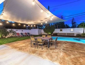*Bright & Beautiful w/Pool, BBQ, Upscale Area* 5