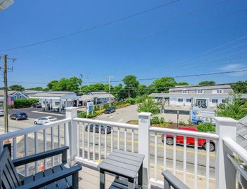 Bright Harwich Port Apartment close to beach 4