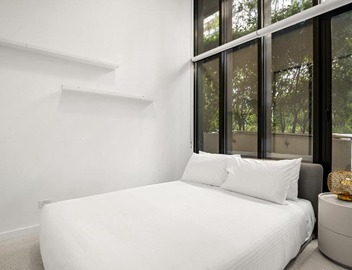 Bright Inner-North Stay with Pool Access 3