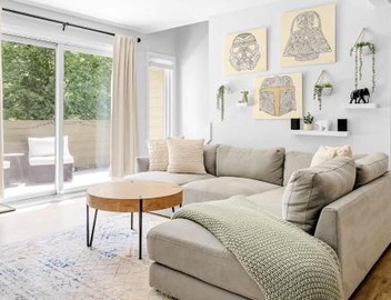 Bright & Modern - King Suite - Creekside Trail 5