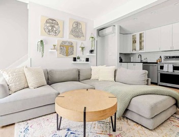 Bright & Modern | King Suite | Creekside Trail 2