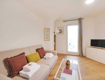 Bright, modern studio for 2P - La Défense 2