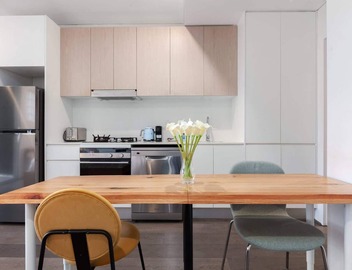 Bright Studio with Balcony near Coogee Beach 3