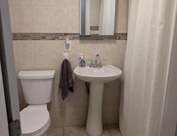 Brighton Apartment Sleeps 3 - Steps to Bus Line 3