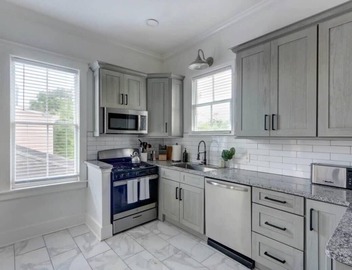 Broad Flat, Modern | Relaxing | Walk to Everything 4