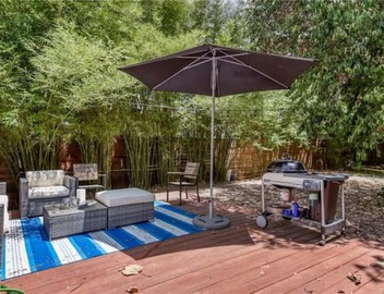 Buddy's East Austin Oasis + Sparkling Pool! 5