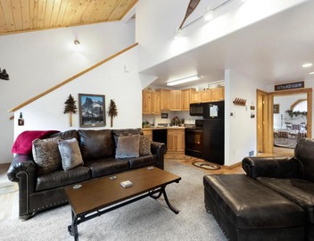 Bugle Pointe A09 by Estes Park Condos 3