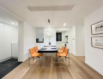 Bund Branch New west door 2 bedrooms big house 4