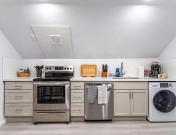 Burien's Top Unit with Spa-Inspired Bathroom 4