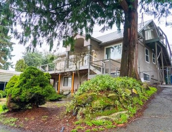 Burien's Top Unit with Spa-Inspired Bathroom 5
