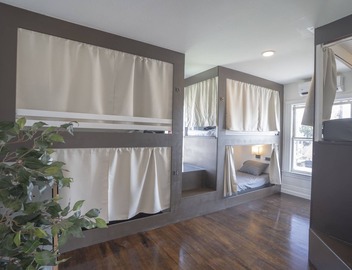 Burlington Hostel 3