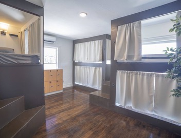 Burlington Hostel 5