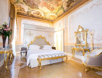 Ca' Bonfadini Historic Experience 3