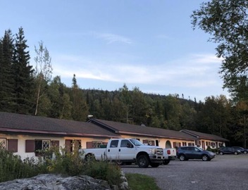 Coach House Motel 20 km East Terrace Bay 4
