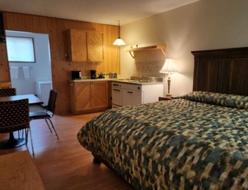 English River Inn 2